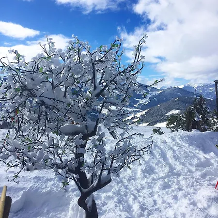 公寓 Large Spacious Apartment, 50m To The Lift!